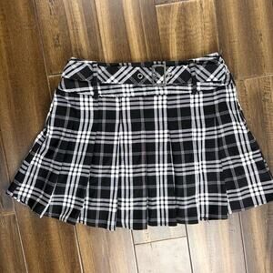 Plaid Low Rise Black & White Women's Skirt size SM Mini Pleated Belted y2k style